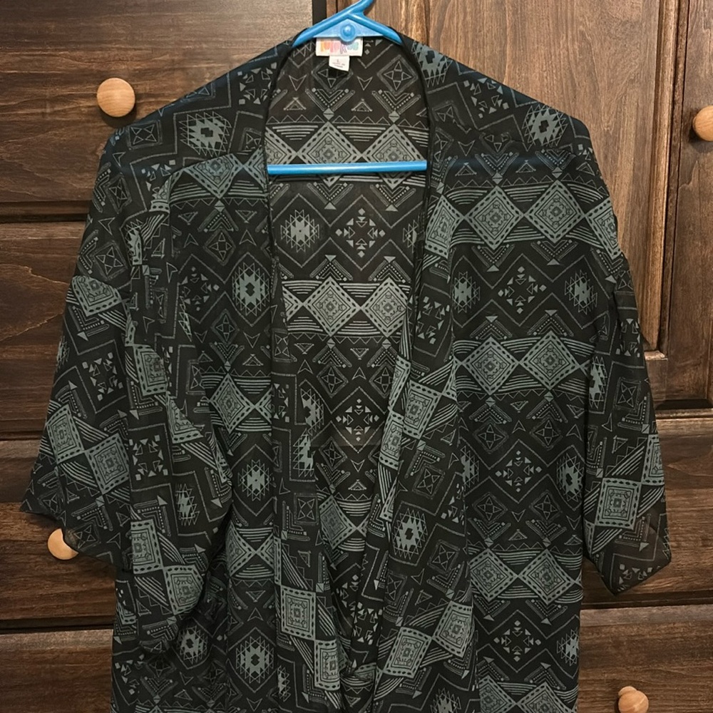 LuLaRoe Lindsay Kimono